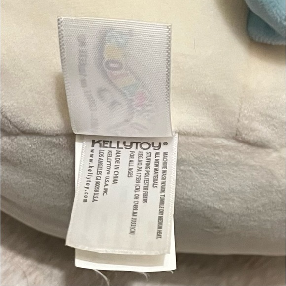 Baby blue and white Sqishmallow - Picture 3 of 5